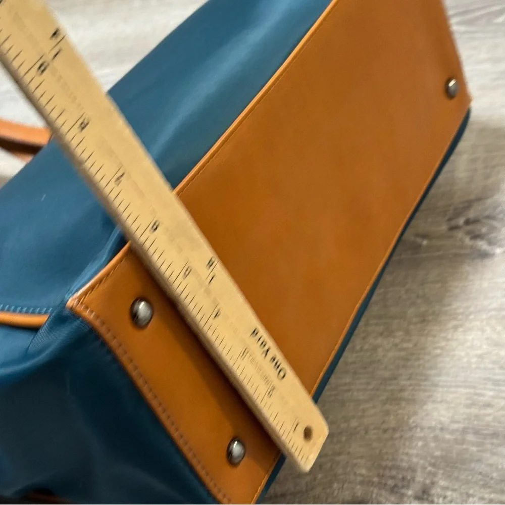 Adrienne Vittadini Nylon Tote blue green teal tan - Picture 8 of 11